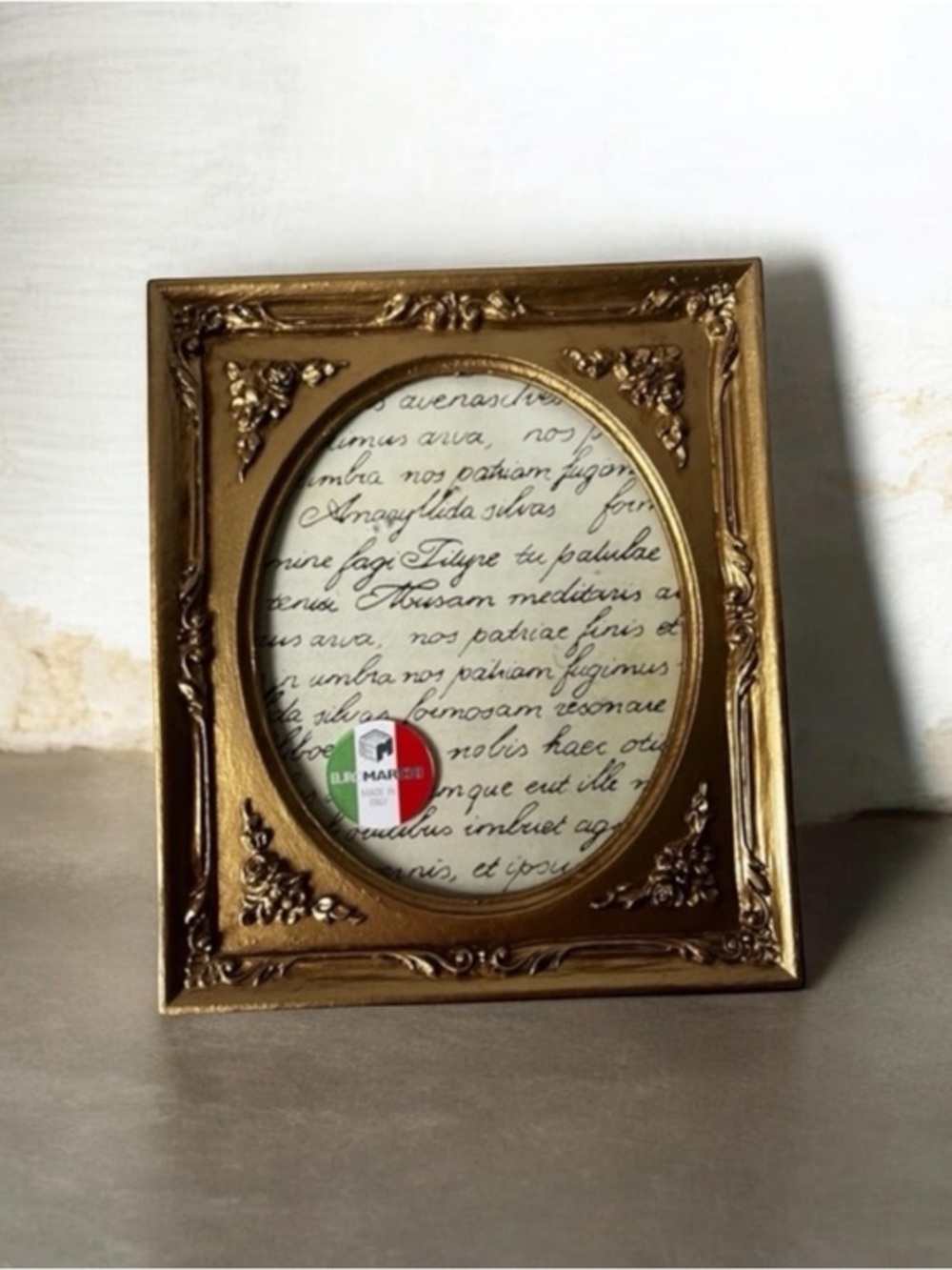 Baroque-style photo frame by Euromarchi, Italy gold ornate oval opening NEW…